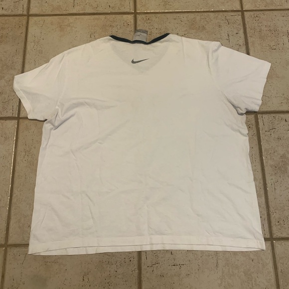 💙 Vintage Nike V-Neck Ringer T-Shirt - White with Black Trim - XL - Made in USA - Picture 8 of 10